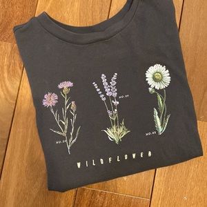 UO cropped graphic tee